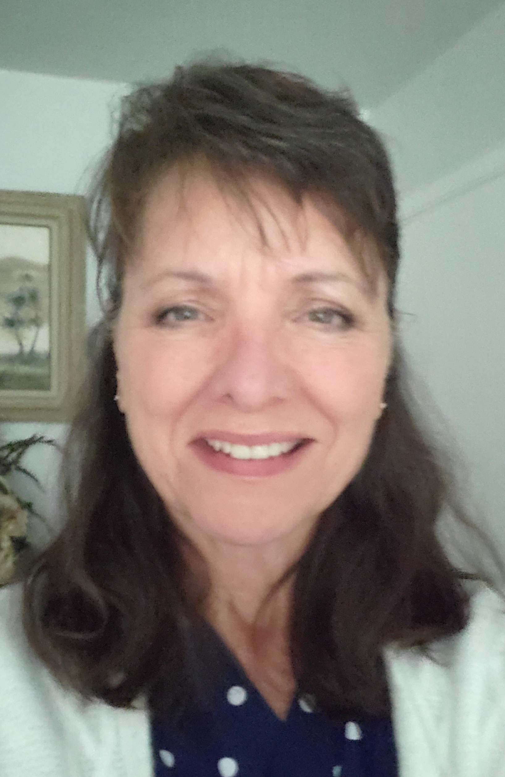 Photo of Lori Elliott